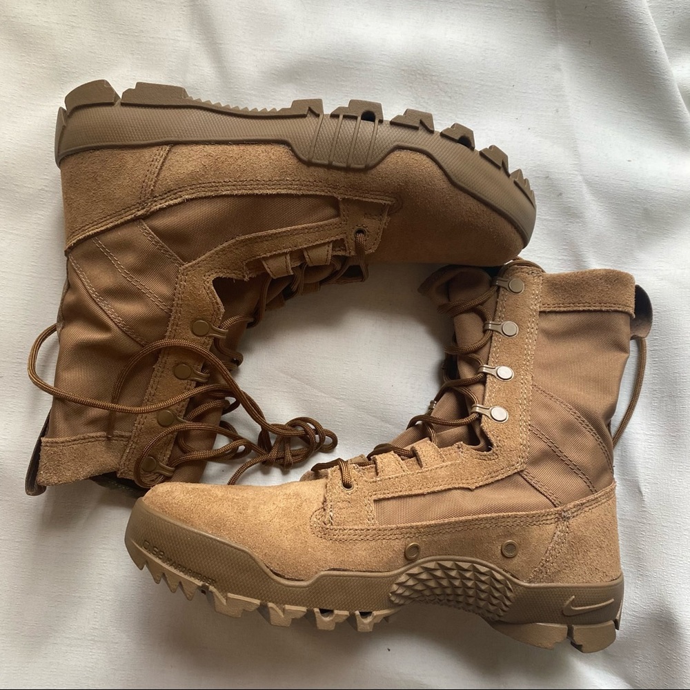 Nike SFB Jungle 8” Leather Boot 7.5W / 6Men